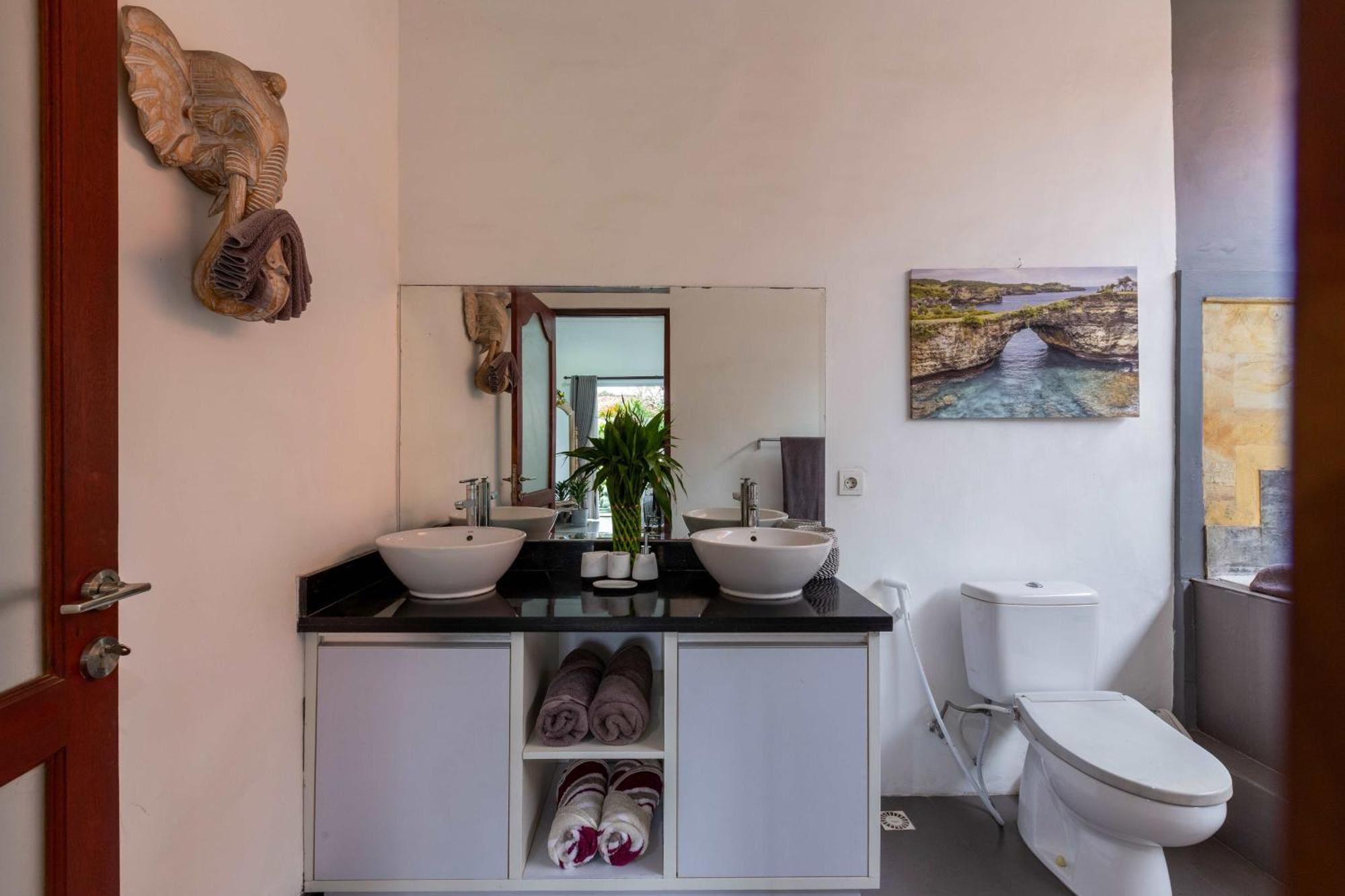 Rosa - Spacious Oasis With Private Pool, Close To & Dining *