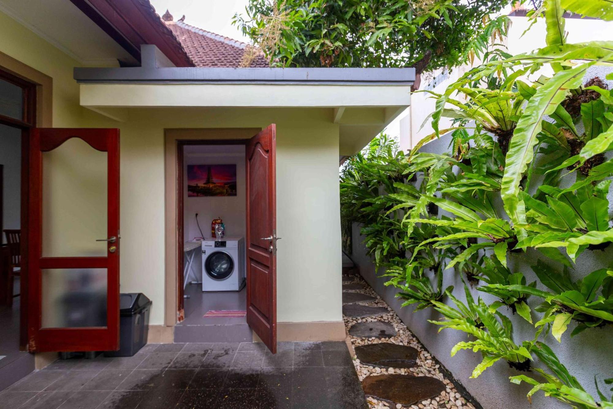 Rosa - Spacious Oasis With Private Pool, Close To & Dining Villa *