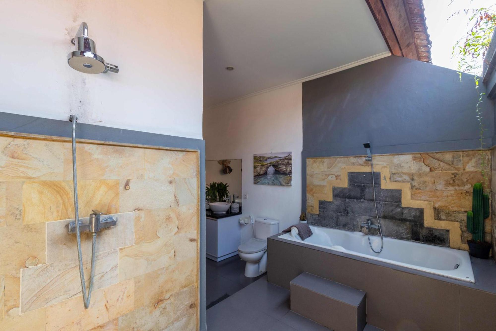Rosa - Spacious Oasis With Private Pool, Close To & Dining Sanur (Bali)